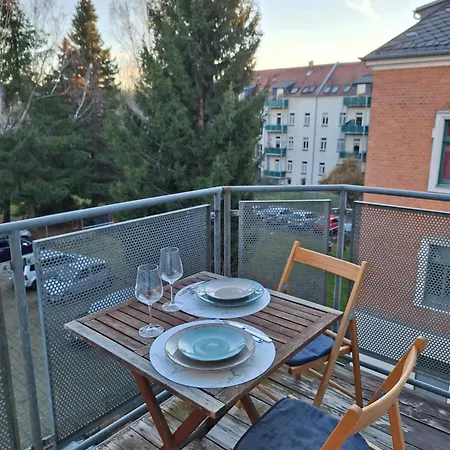 Schick Uebernachten Im Historischen Viertel Апартаменты Хемниц