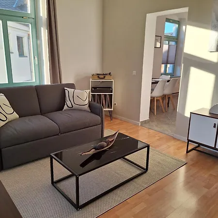 Schick Uebernachten Im Historischen Viertel Апартаменты